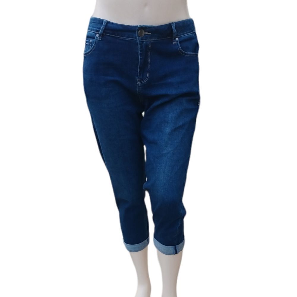 62136.....Avenue Denim Girlfriend Crop Jeans Size 14, W33"  24"Inseam  10"Rise